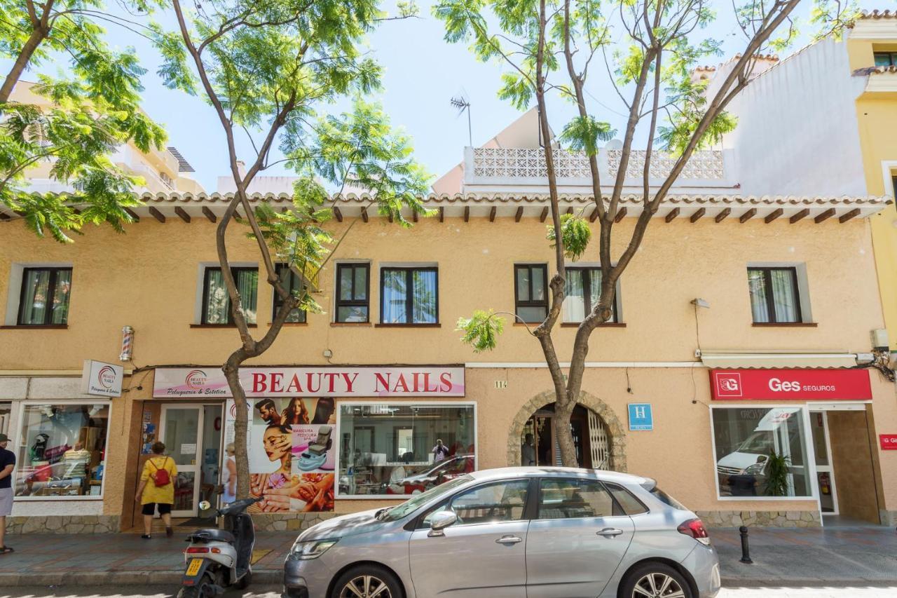 Hostal Costabella Powered By Faro Homes Fuengirola Exterior foto